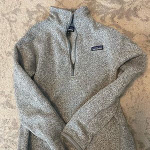 Lightly worn womens M quarter zip better sweater Patagonia